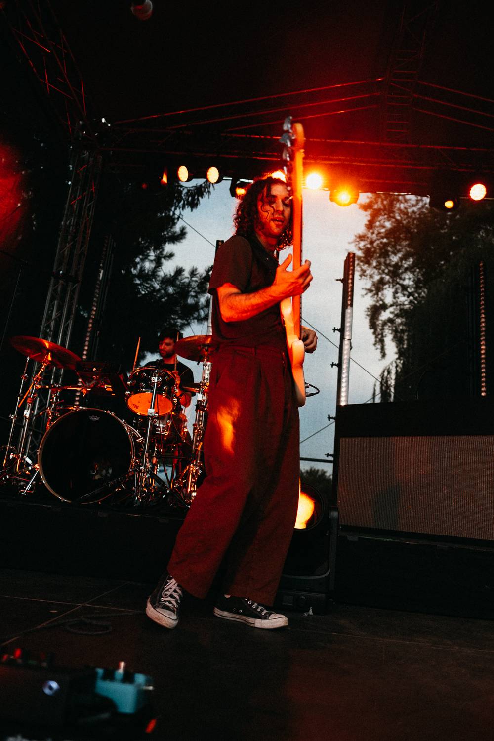 Alec Benjamin se v Praze cítil jako doma a flirtoval s fanynkami