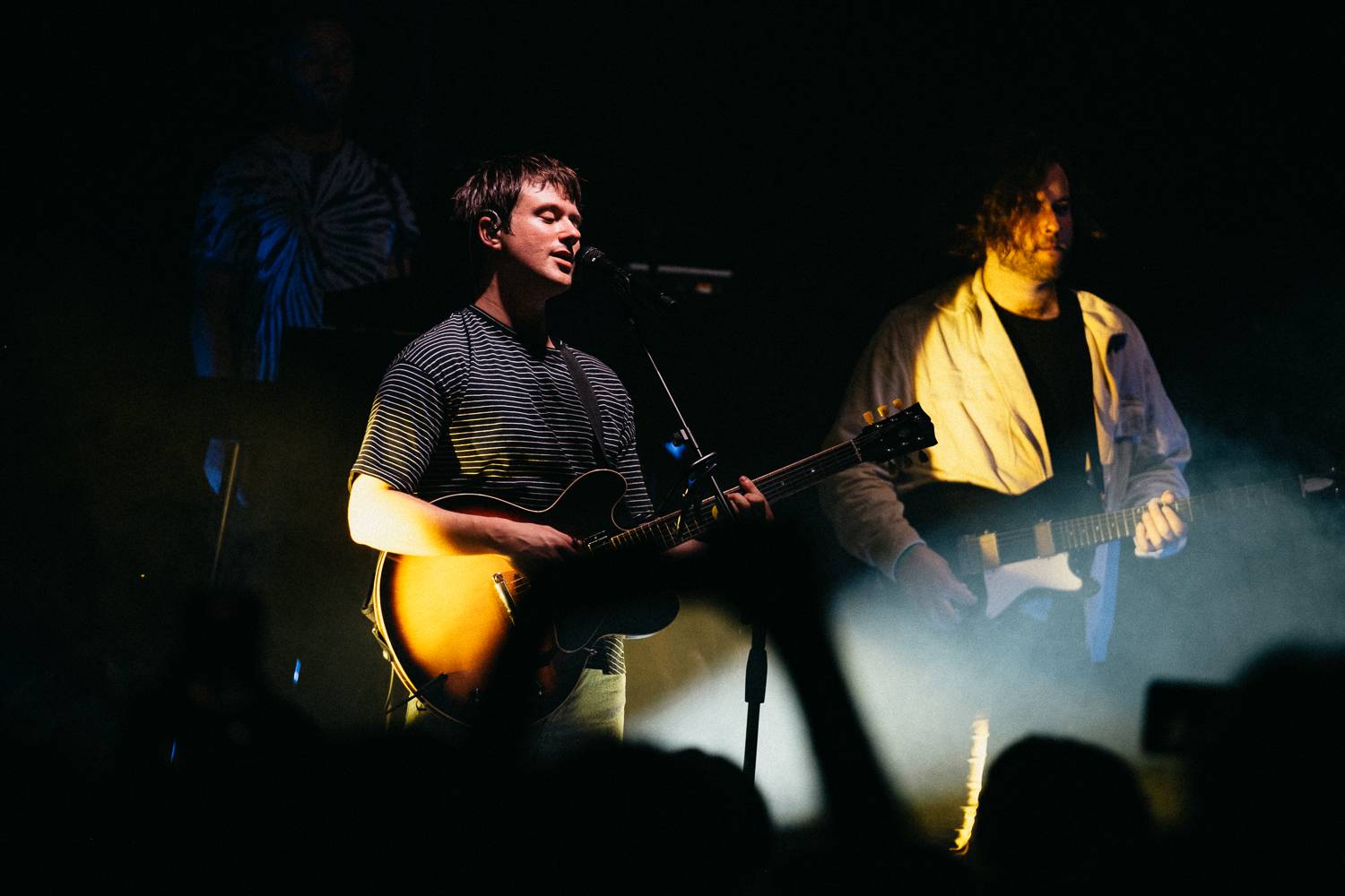 Alec Benjamin se v Praze cítil jako doma a flirtoval s fanynkami