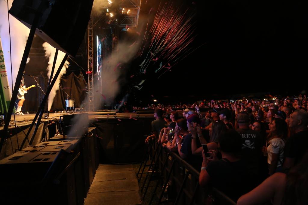 Kunětickou horu rozezpívali Tomáš Klus, Xindl X, Mirai i Mig 21