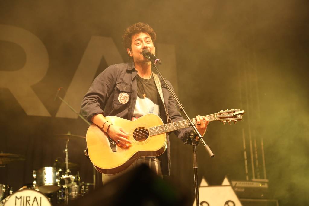 Kunětickou horu rozezpívali Tomáš Klus, Xindl X, Mirai i Mig 21