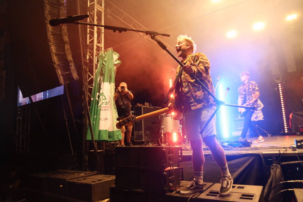 Kunětickou horu rozezpívali Tomáš Klus, Xindl X, Mirai i Mig 21