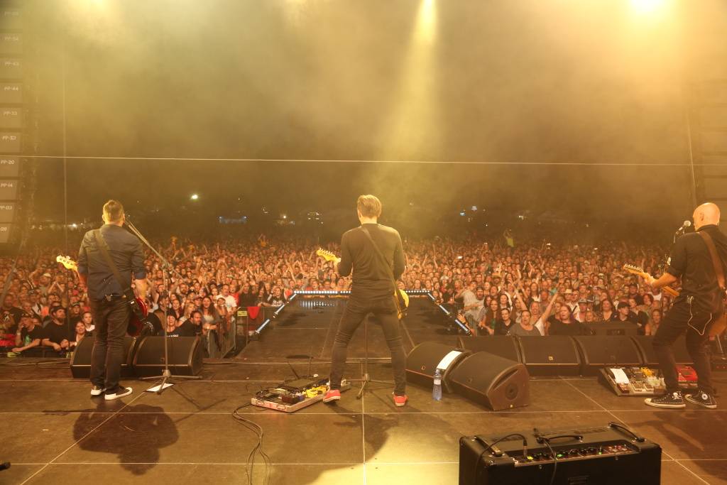 Kunětickou horu rozezpívali Tomáš Klus, Xindl X, Mirai i Mig 21