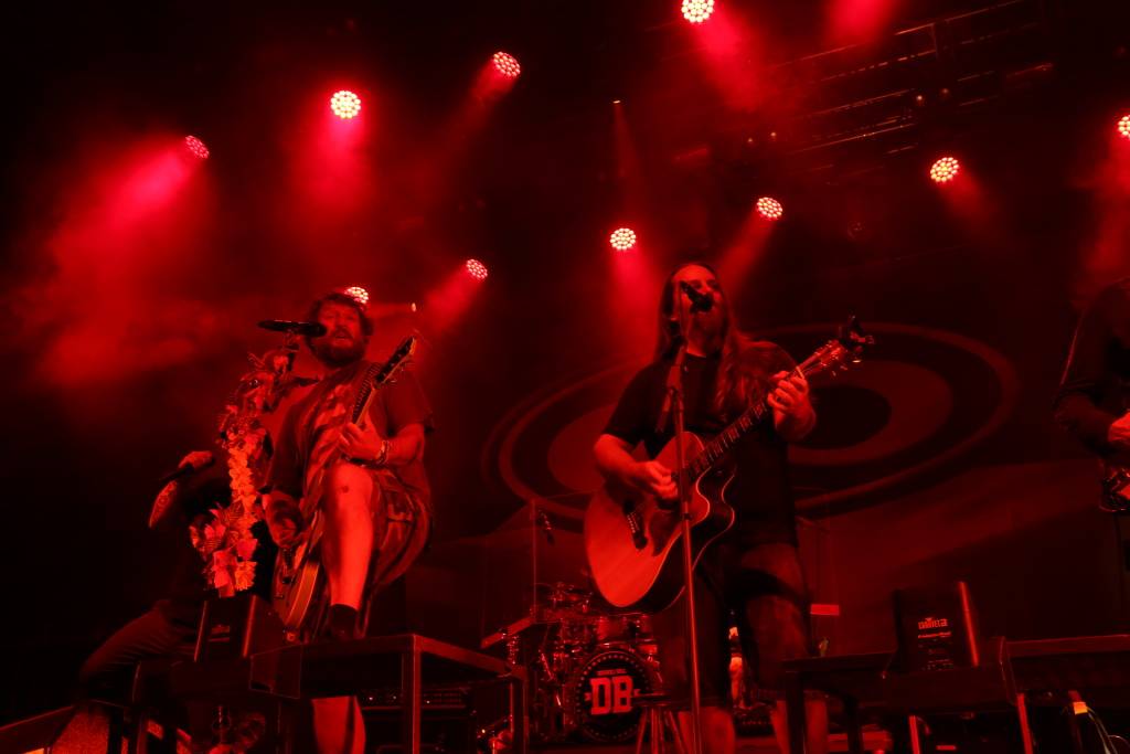 Kunětickou horu rozezpívali Tomáš Klus, Xindl X, Mirai i Mig 21