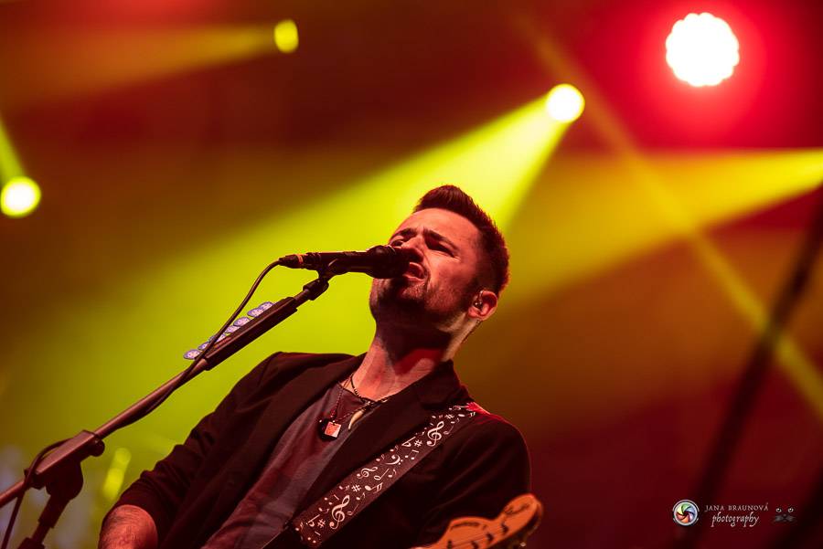 Hrady CZ dorazily na Švihov, sobotu ovládli Chinaski, Rybičky 48 nebo Divokej Bill