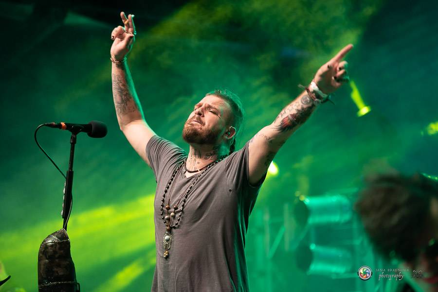 Hrady CZ dorazily na Švihov, sobotu ovládli Chinaski, Rybičky 48 nebo Divokej Bill