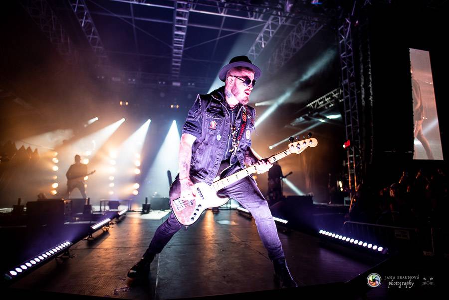 Hrady CZ dorazily na Švihov, sobotu ovládli Chinaski, Rybičky 48 nebo Divokej Bill