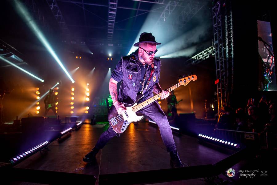 Hrady CZ dorazily na Švihov, sobotu ovládli Chinaski, Rybičky 48 nebo Divokej Bill