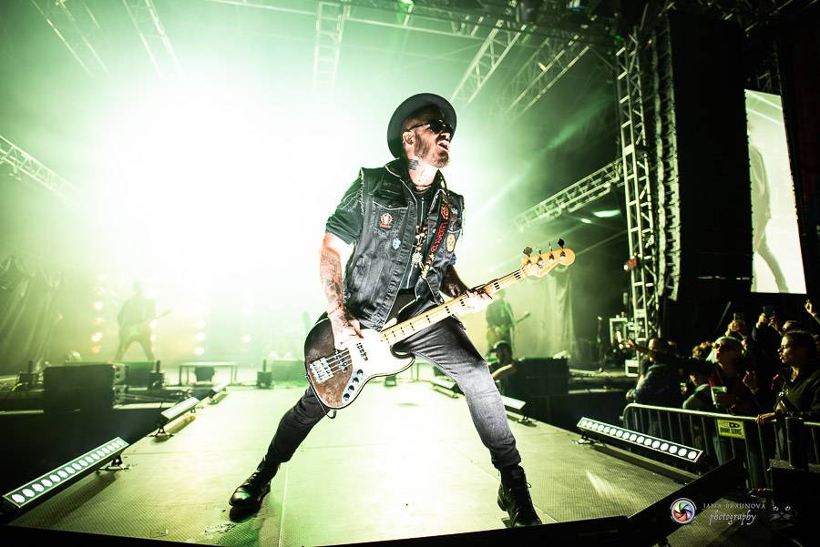 Hrady CZ dorazily na Švihov, sobotu ovládli Chinaski, Rybičky 48 nebo Divokej Bill