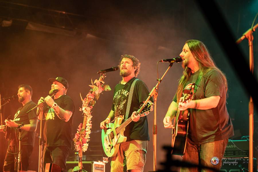 Hrady CZ dorazily na Švihov, sobotu ovládli Chinaski, Rybičky 48 nebo Divokej Bill