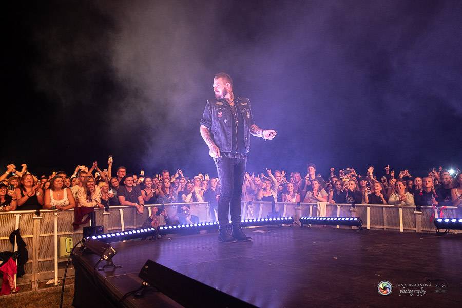 Hrady CZ dorazily na Švihov, sobotu ovládli Chinaski, Rybičky 48 nebo Divokej Bill