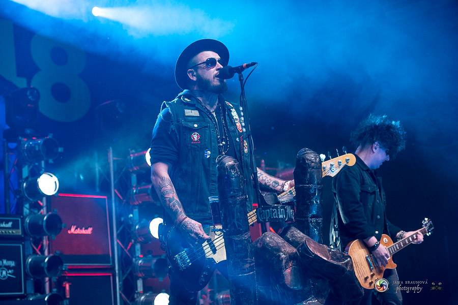 Hrady CZ dorazily na Švihov, sobotu ovládli Chinaski, Rybičky 48 nebo Divokej Bill