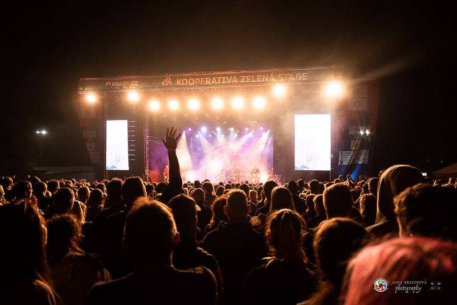 Hrady CZ dorazily na Švihov, sobotu ovládli Chinaski, Rybičky 48 nebo Divokej Bill