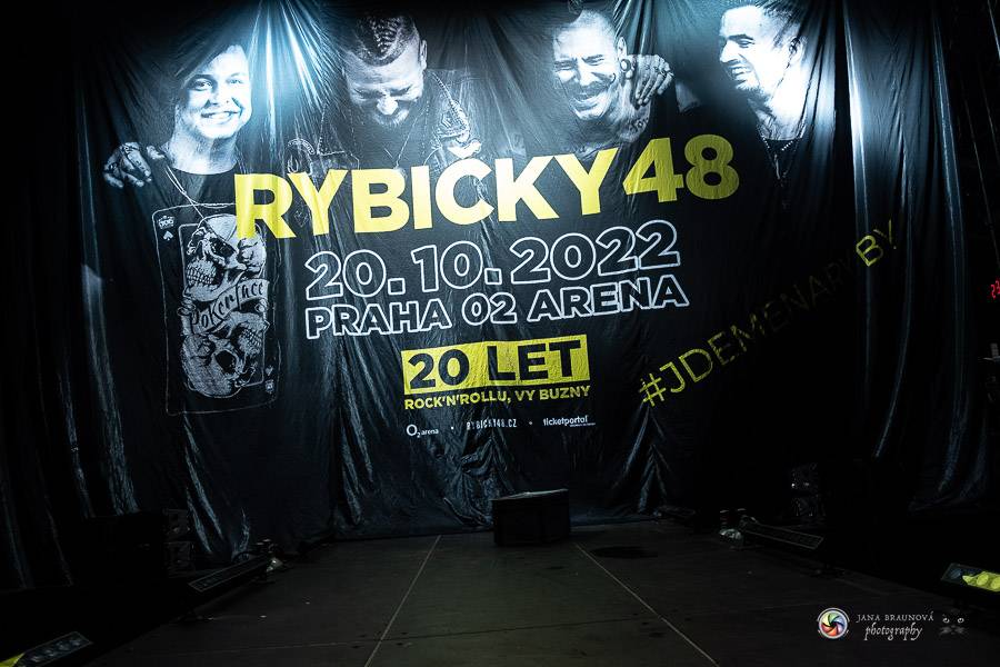 Hrady CZ dorazily na Švihov, sobotu ovládli Chinaski, Rybičky 48 nebo Divokej Bill