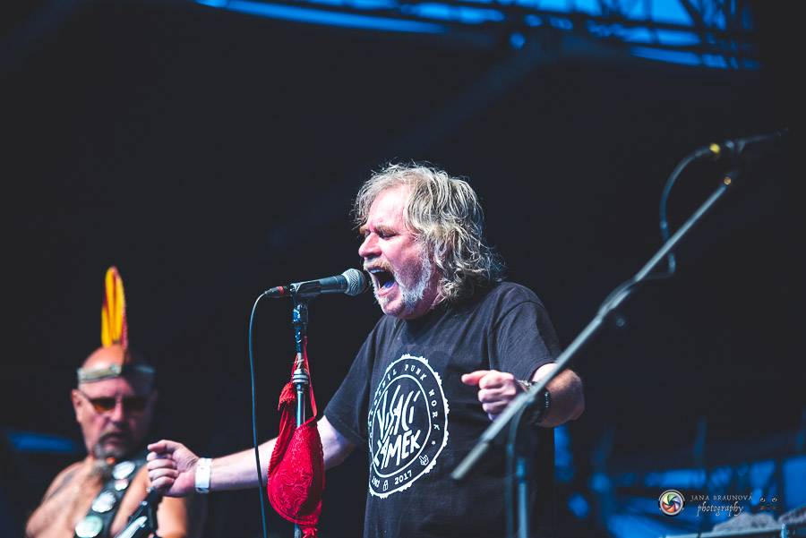 Hrady CZ dorazily na Švihov, sobotu ovládli Chinaski, Rybičky 48 nebo Divokej Bill