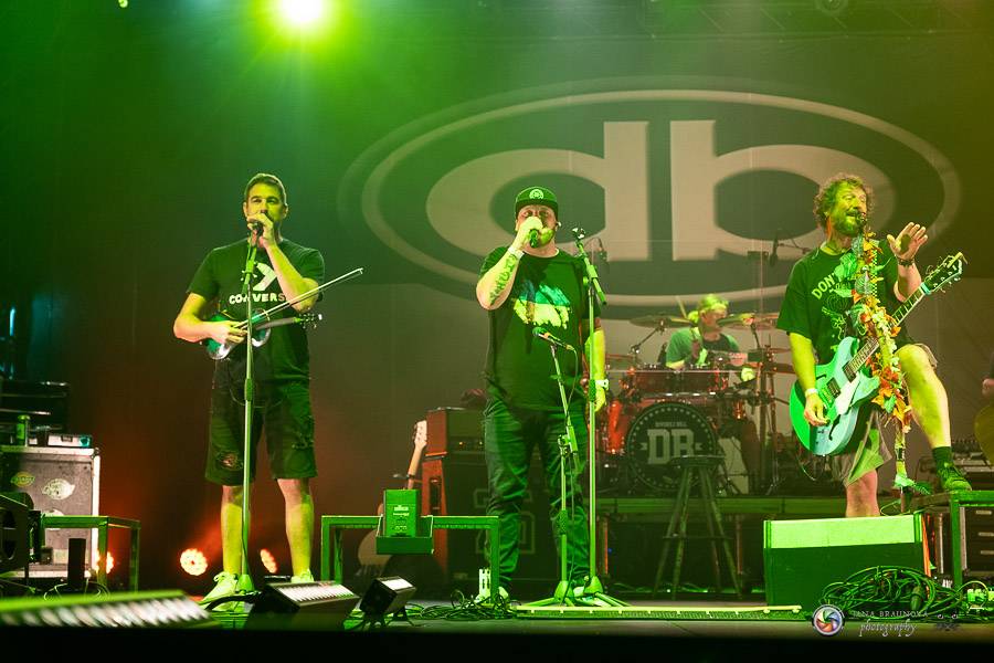 Hrady CZ dorazily na Švihov, sobotu ovládli Chinaski, Rybičky 48 nebo Divokej Bill