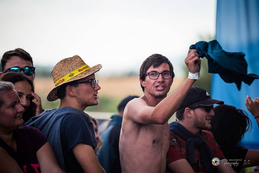 Hrady CZ dorazily na Švihov, sobotu ovládli Chinaski, Rybičky 48 nebo Divokej Bill