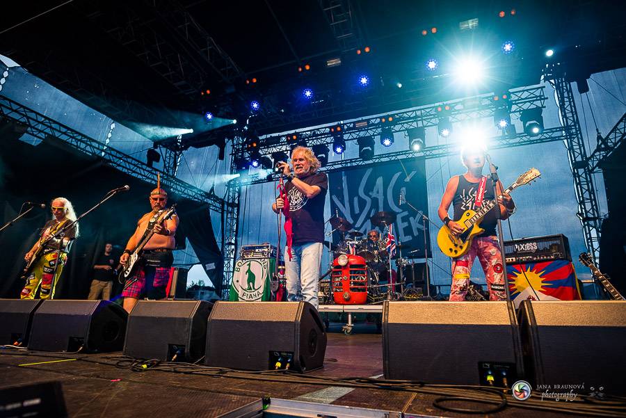 Hrady CZ dorazily na Švihov, sobotu ovládli Chinaski, Rybičky 48 nebo Divokej Bill