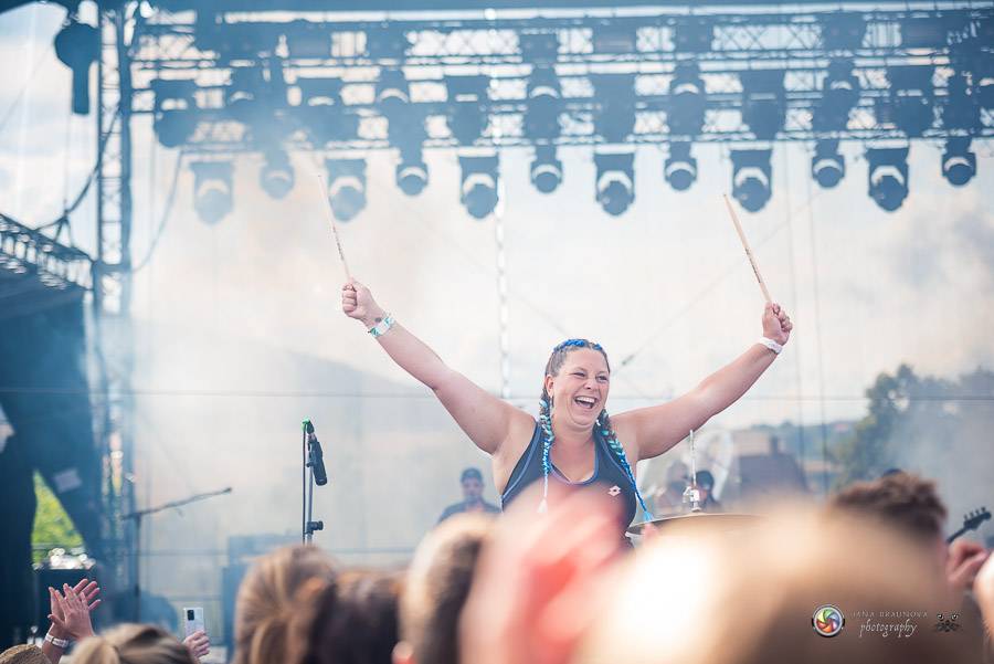 Hrady CZ dorazily na Švihov, sobotu ovládli Chinaski, Rybičky 48 nebo Divokej Bill