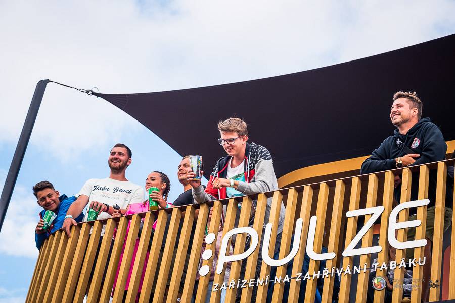 Hrady CZ dorazily na Švihov, sobotu ovládli Chinaski, Rybičky 48 nebo Divokej Bill