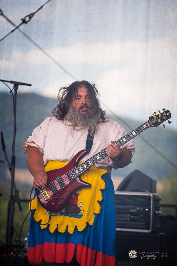 Hrady CZ dorazily na Švihov, sobotu ovládli Chinaski, Rybičky 48 nebo Divokej Bill