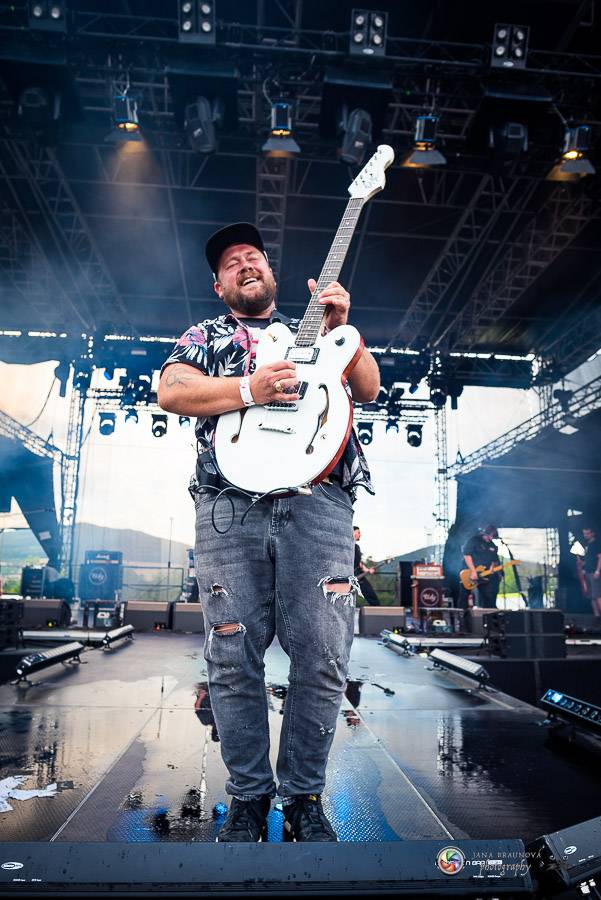 Hrady CZ dorazily na Švihov, sobotu ovládli Chinaski, Rybičky 48 nebo Divokej Bill