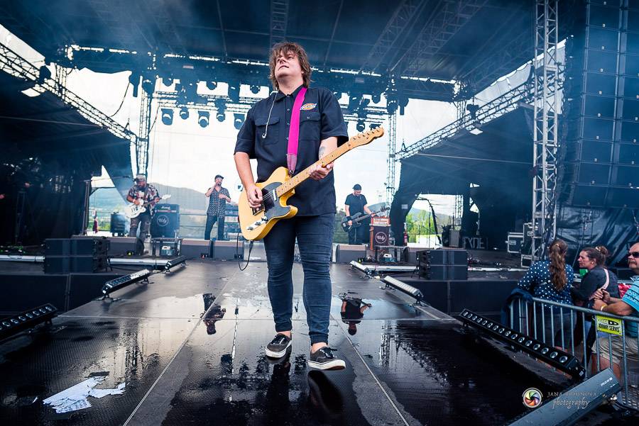 Hrady CZ dorazily na Švihov, sobotu ovládli Chinaski, Rybičky 48 nebo Divokej Bill