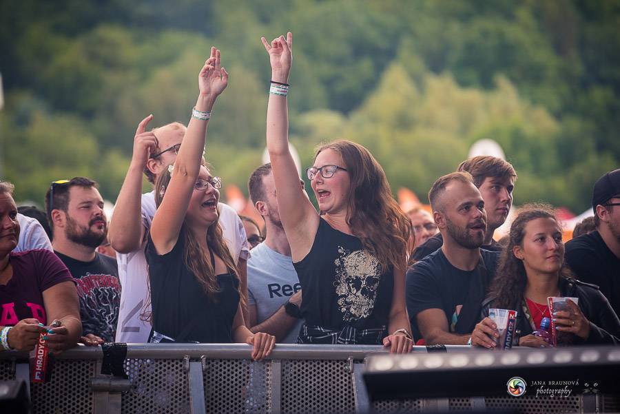 Hrady CZ dorazily na Švihov, sobotu ovládli Chinaski, Rybičky 48 nebo Divokej Bill