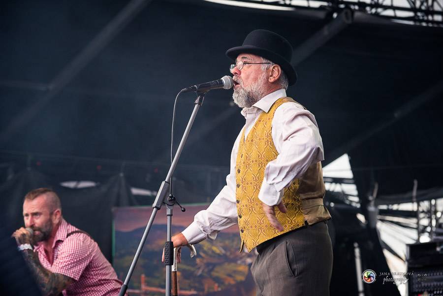 Hrady CZ dorazily na Švihov, sobotu ovládli Chinaski, Rybičky 48 nebo Divokej Bill