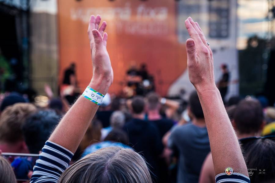 Hrady CZ dorazily na Švihov, sobotu ovládli Chinaski, Rybičky 48 nebo Divokej Bill