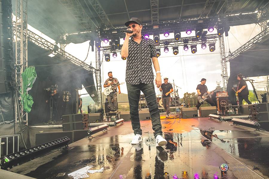 Hrady CZ dorazily na Švihov, sobotu ovládli Chinaski, Rybičky 48 nebo Divokej Bill