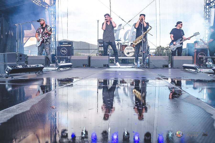 Hrady CZ dorazily na Švihov, sobotu ovládli Chinaski, Rybičky 48 nebo Divokej Bill