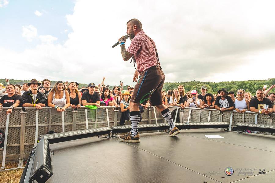 Hrady CZ dorazily na Švihov, sobotu ovládli Chinaski, Rybičky 48 nebo Divokej Bill