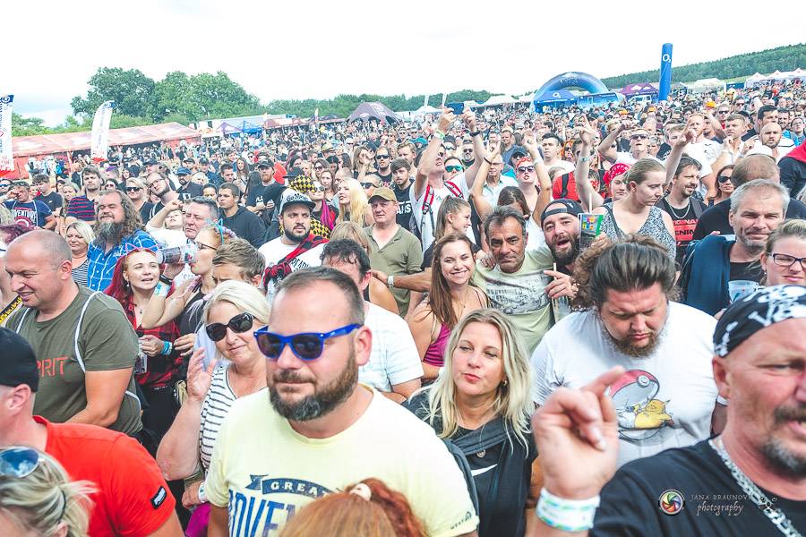 Hrady CZ dorazily na Švihov, sobotu ovládli Chinaski, Rybičky 48 nebo Divokej Bill