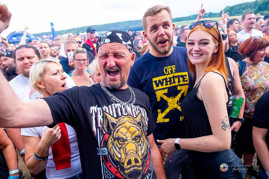 Hrady CZ dorazily na Švihov, sobotu ovládli Chinaski, Rybičky 48 nebo Divokej Bill