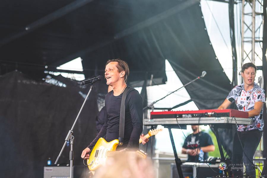 Hrady CZ dorazily na Švihov, sobotu ovládli Chinaski, Rybičky 48 nebo Divokej Bill