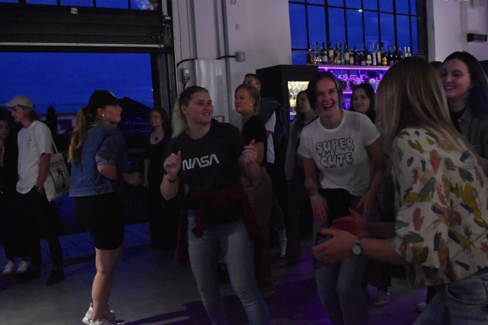 The Valentines oscilující mezi osmdesátkovou estetikou a současným kytarovým popem dorazili do Plzně