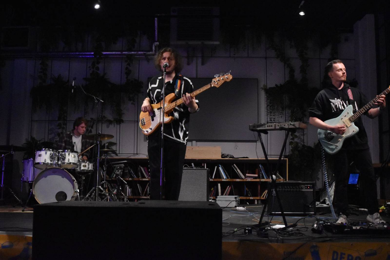 The Valentines oscilující mezi osmdesátkovou estetikou a současným kytarovým popem dorazili do Plzně