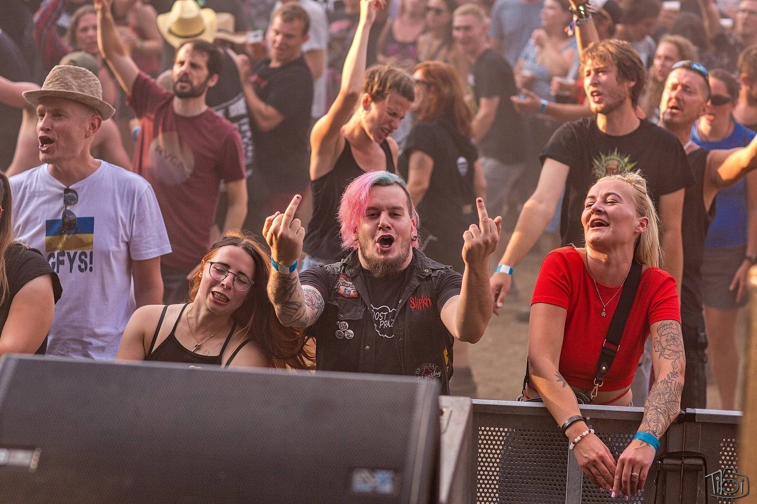 Keltská noc první den přivítala Mňágu a Žďorp i SPS, Trautenberk zaplavily podprsenky