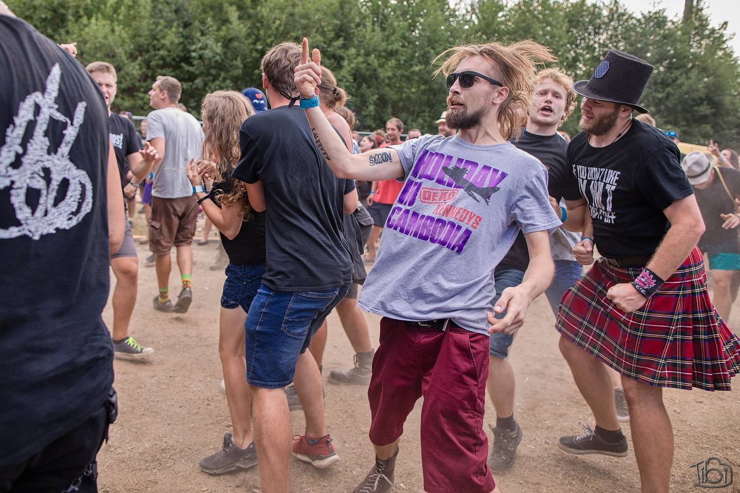 Keltská noc první den přivítala Mňágu a Žďorp i SPS, Trautenberk zaplavily podprsenky