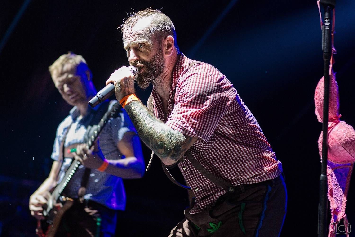 Keltská noc první den přivítala Mňágu a Žďorp i SPS, Trautenberk zaplavily podprsenky