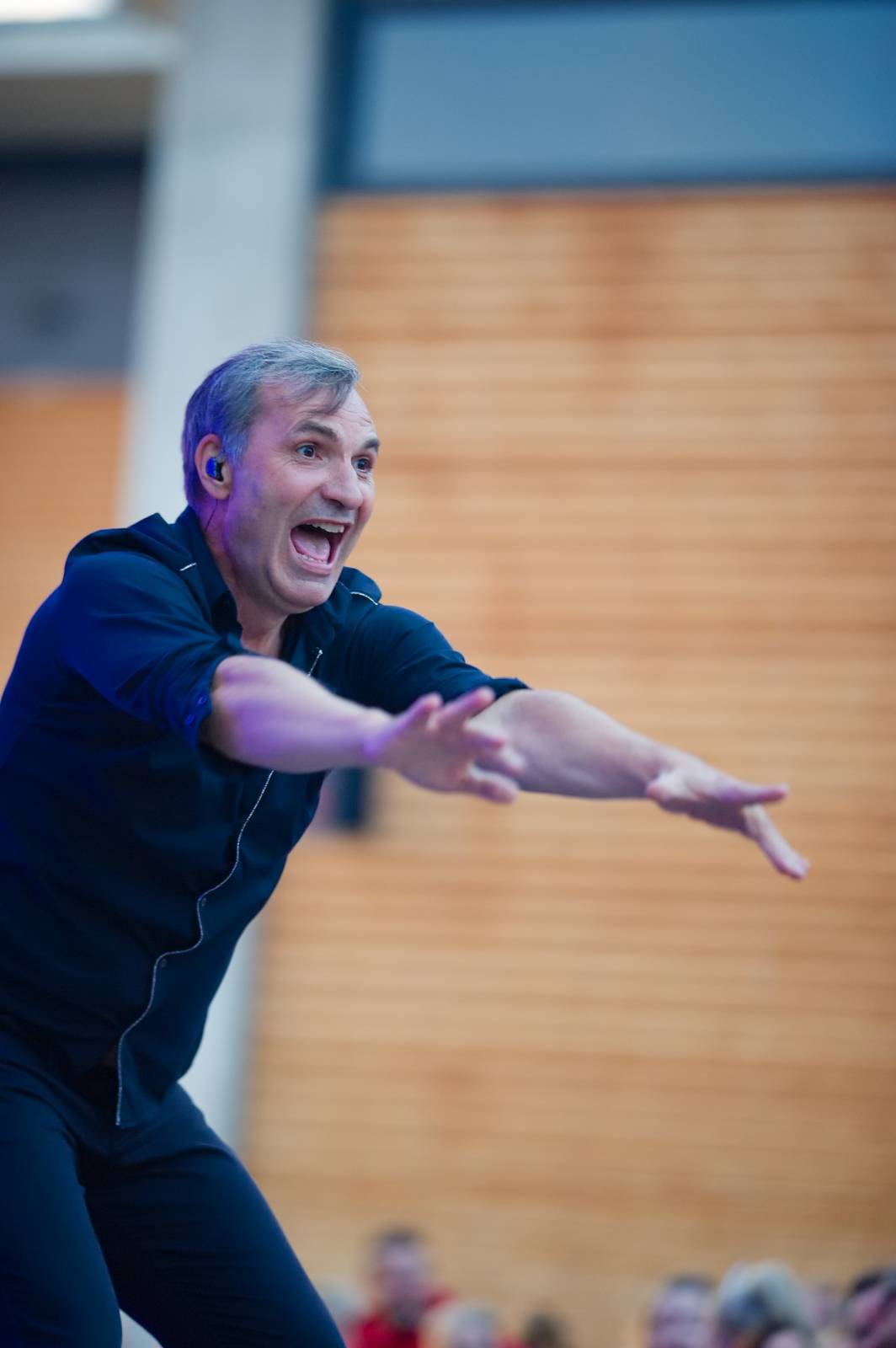 Mig 21 hráli ve vinařství Lahofer, na pódiu jim přistál rekordní počet kalhotek