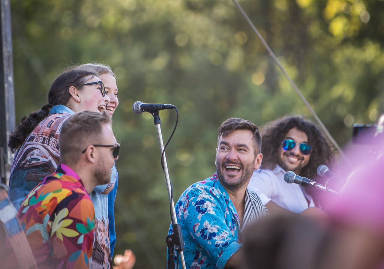 Marek Ztracený dorazil se svým Tour do Plzně, přivezl Elizabeth Kopeckou i Richarda Genzera