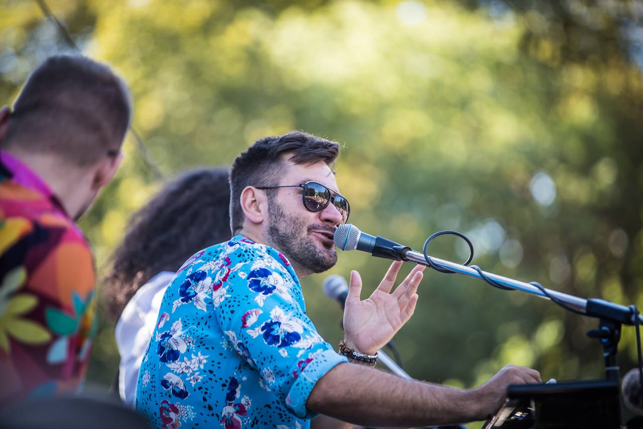 Marek Ztracený dorazil se svým Tour do Plzně, přivezl Elizabeth Kopeckou i Richarda Genzera