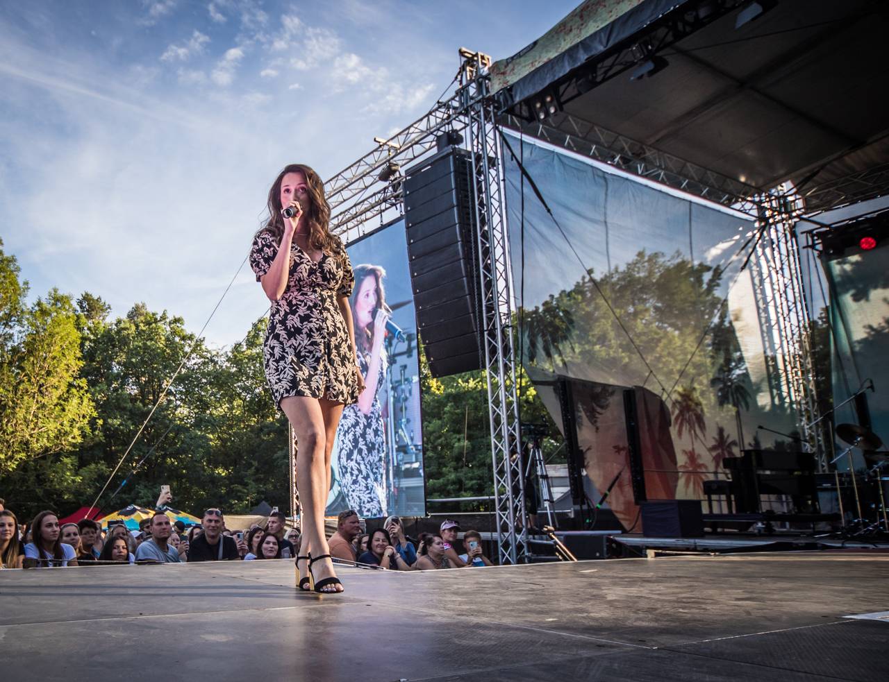Marek Ztracený dorazil se svým Tour do Plzně, přivezl Elizabeth Kopeckou i Richarda Genzera
