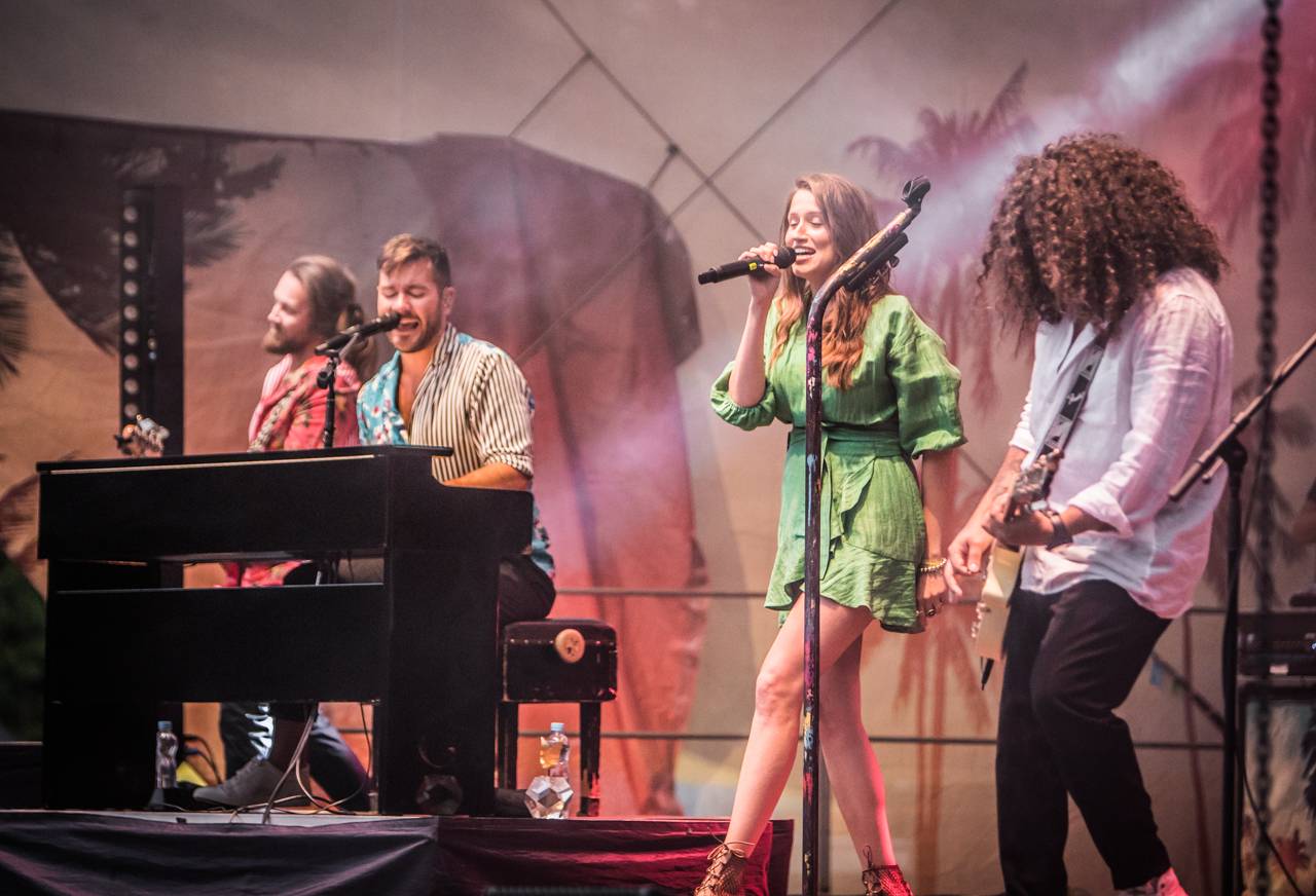 Marek Ztracený dorazil se svým Tour do Plzně, přivezl Elizabeth Kopeckou i Richarda Genzera