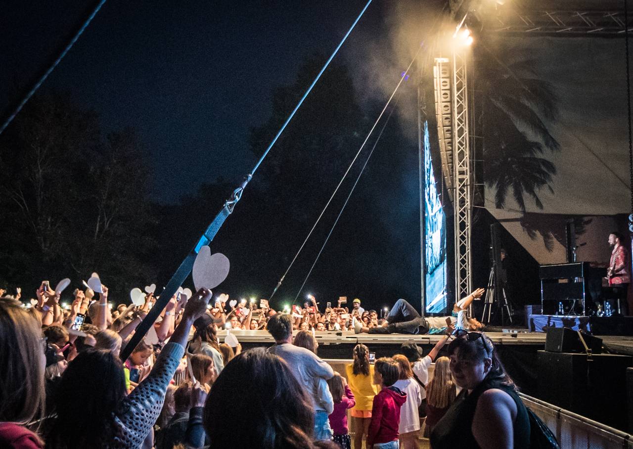 Marek Ztracený dorazil se svým Tour do Plzně, přivezl Elizabeth Kopeckou i Richarda Genzera