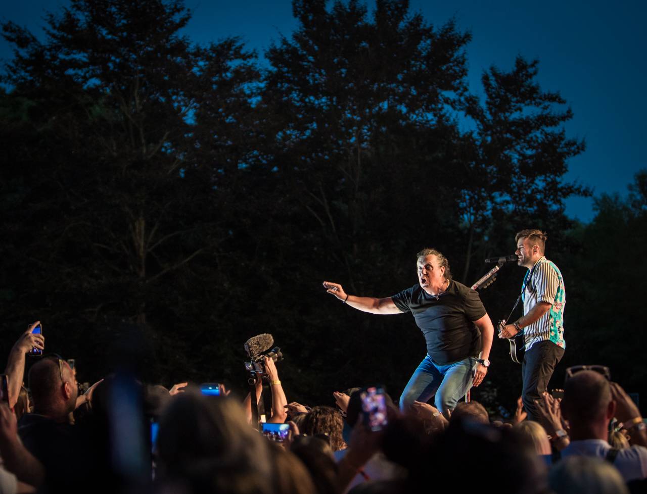 Marek Ztracený dorazil se svým Tour do Plzně, přivezl Elizabeth Kopeckou i Richarda Genzera