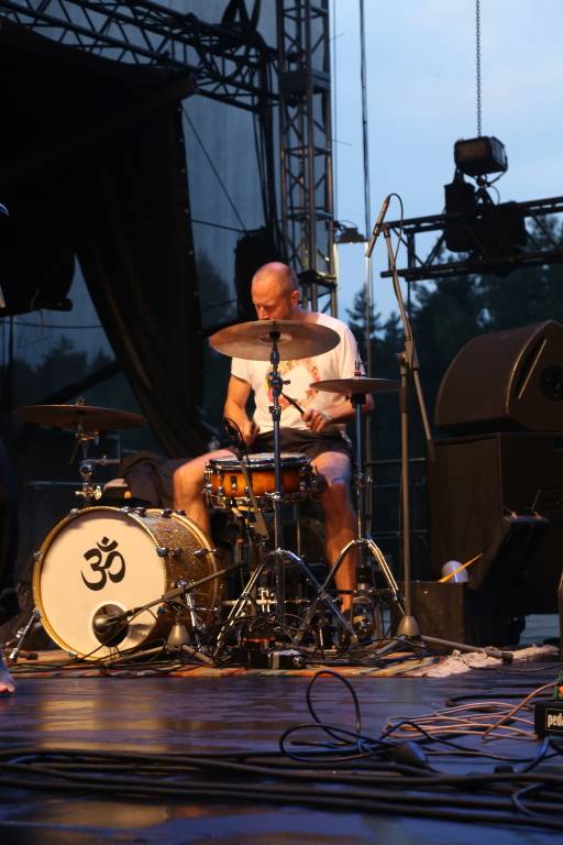 Hrady CZ v Rožmberku nad Vltavou poznamenala bouřka. Zahráli Divokej Bill, UDG i Tomáš Klus