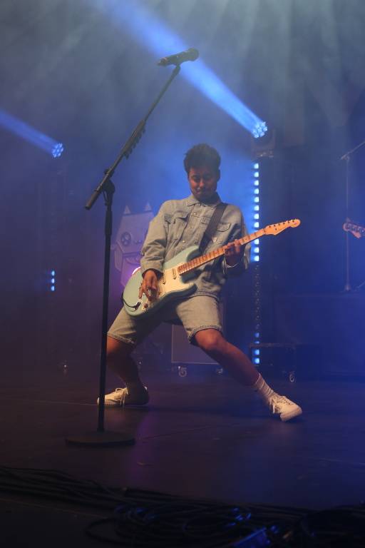 Hrady CZ v Rožmberku nad Vltavou poznamenala bouřka. Zahráli Divokej Bill, UDG i Tomáš Klus