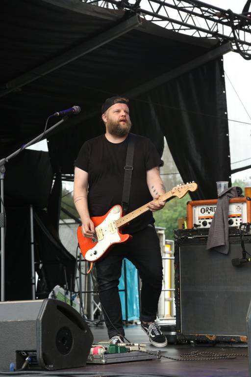 Hrady CZ v Rožmberku nad Vltavou poznamenala bouřka. Zahráli Divokej Bill, UDG i Tomáš Klus